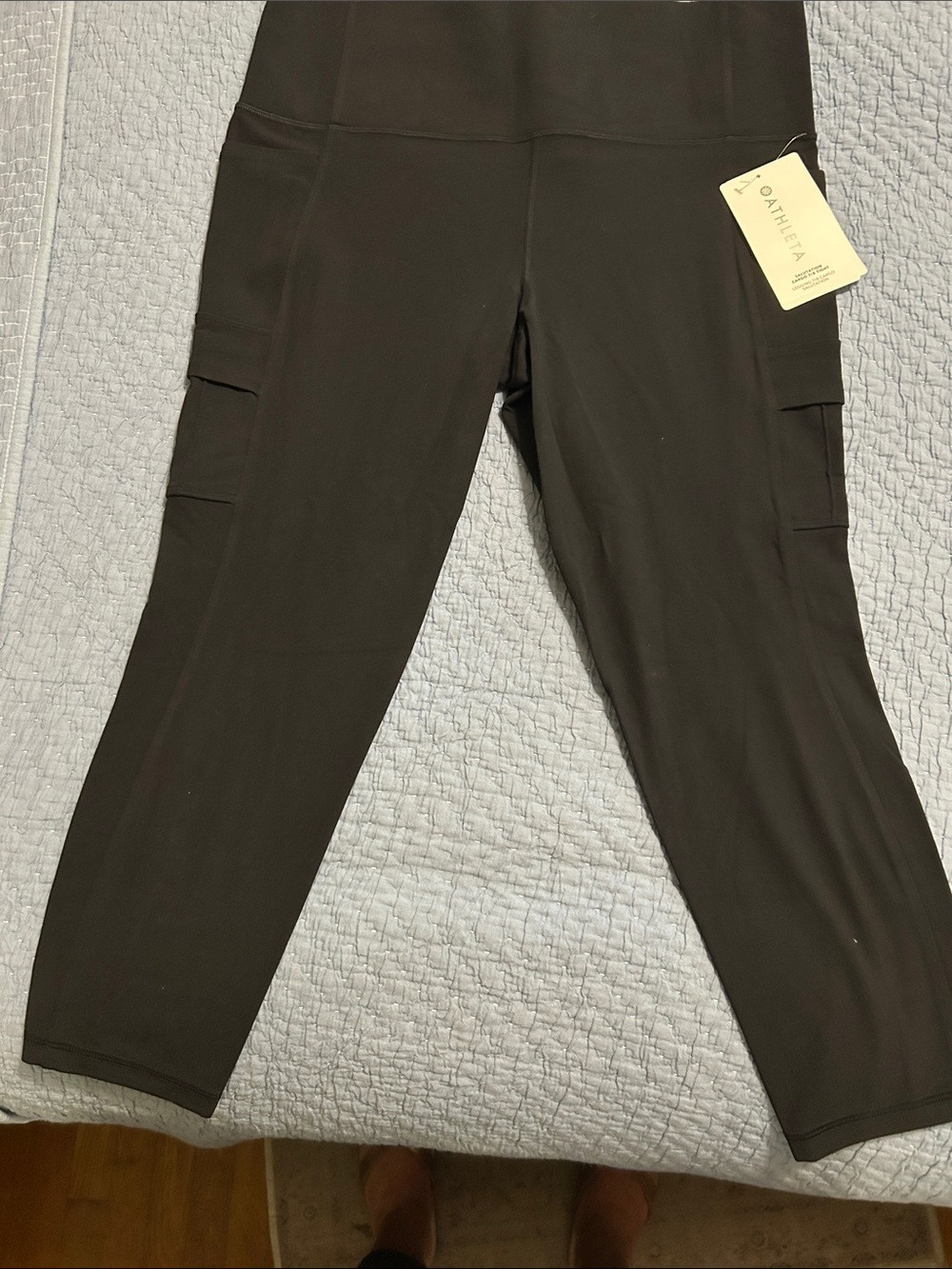 Athleta NWT Salutation Cargo Tight/Legging 7/8 Length XL - Picture 2 of 7